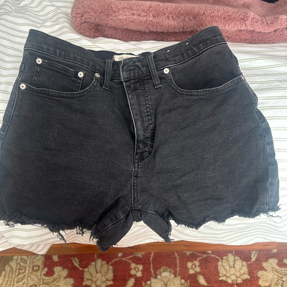 High rise black shorts